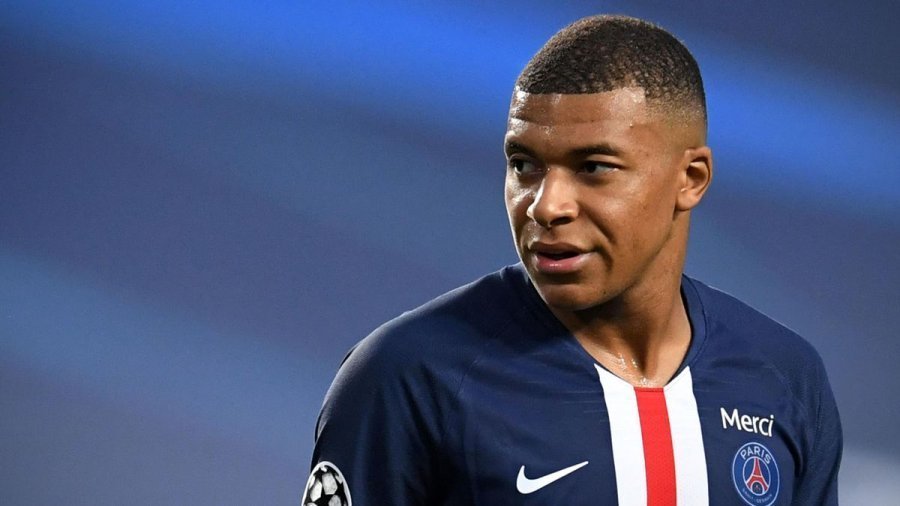 Kylian Mbappe më pranë marrëveshjes së re me PSG-në