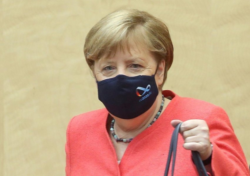 Merkel: Bllokimi duhet të zgjatet deri në 14 mars