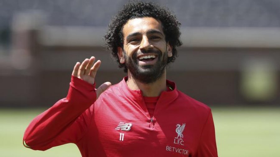 Salah i 'shkel syrin' Barcelonës dhe Real Madridit 