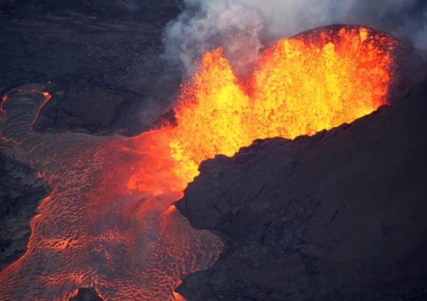 Tronditet Hawaii, shpërthen vullkani Kilauea