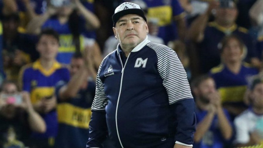 Diego Maradona do të kryejë me urgjencë ndërhyrje kokë