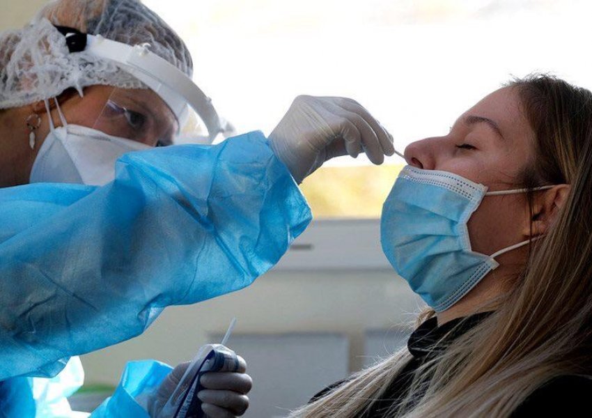 Greqi: 2 835 raste të reja, 38 vdekje me koronavirus në 24 orët e fundit      