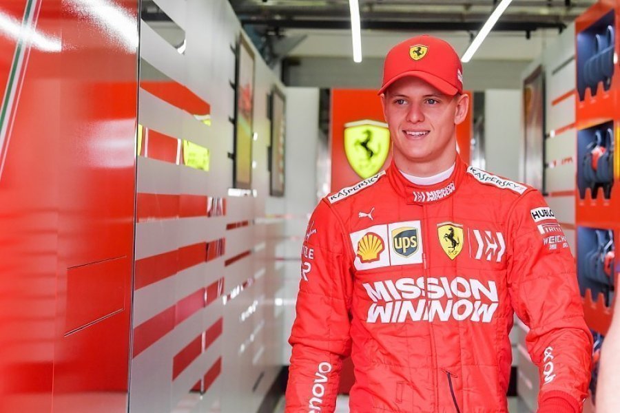 Mick Schumacher më pranë Formula 1, gati për testet e para në Abu Dhabi