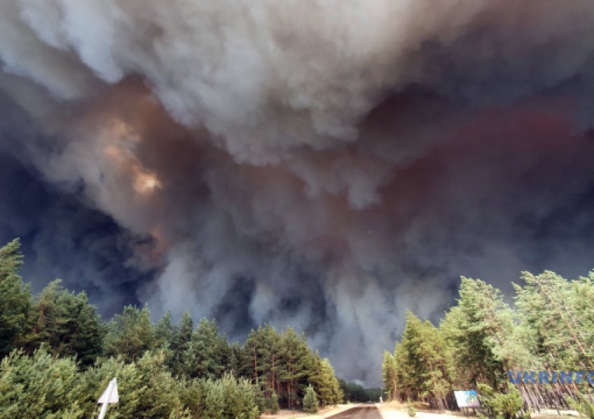 Zjarri fuqishëm në Ukrainë i merr jetën 4 personave dhe plagos dhjetra të tjerë