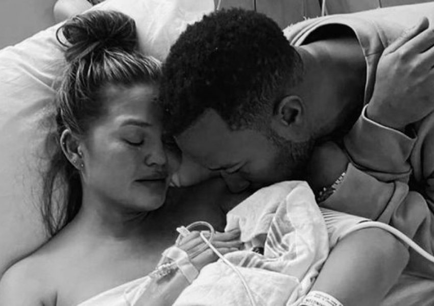 Chrissy Teigen dhe John Legend sulmohen në rrjete sociale pas fotove tronditëse të abortit