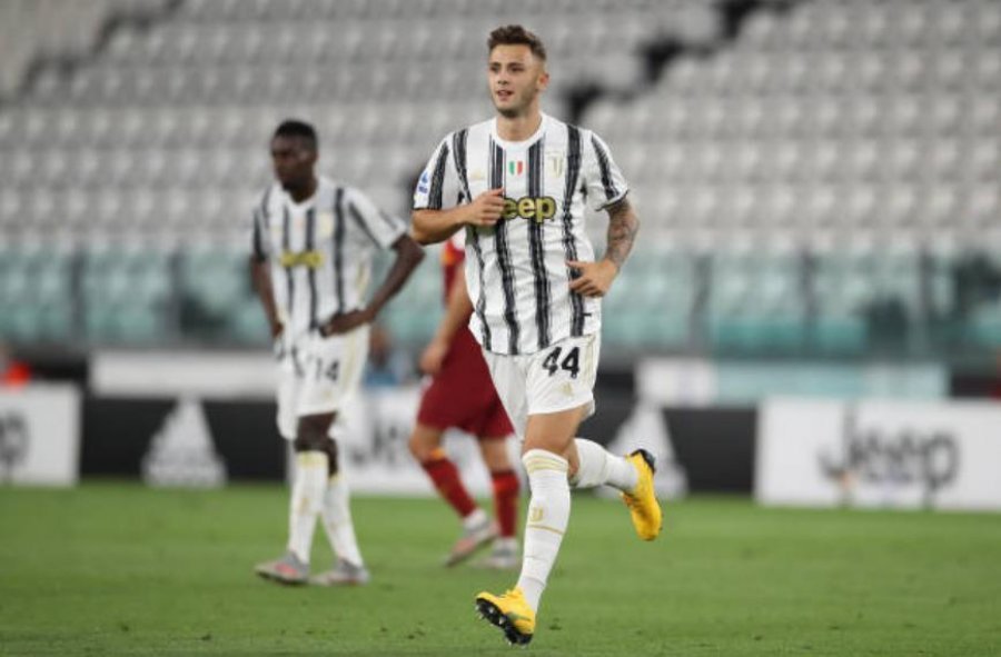Juventus i vendosur - Pirlo publikon listën e lojtarëve për ndeshjen ndaj Napolit, thërret edhe Vrionin