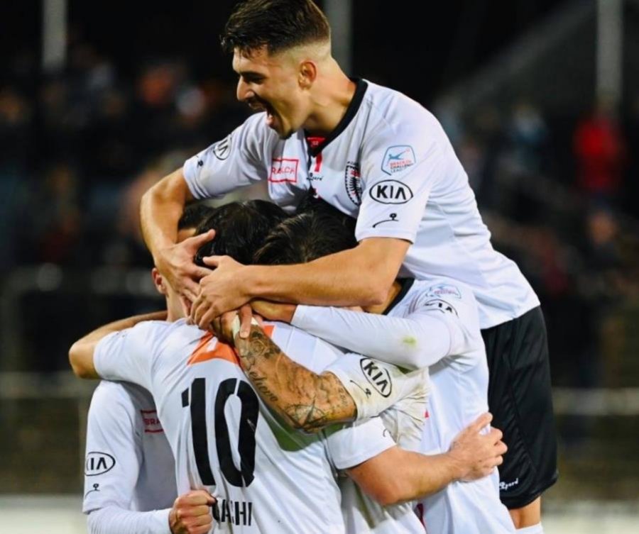 Shkëlqejnë shqiptarët në Zvicër/ Gashi gjen golin me Arau, Lenjani asist në fitoren e Grasshopers