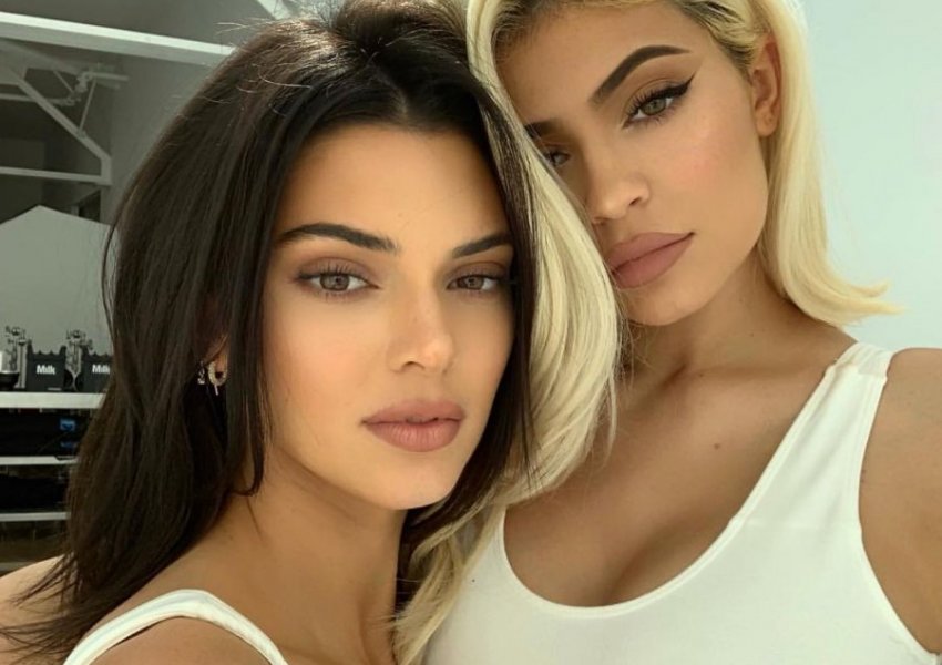 'Plas' sherri mes motrave Kardashian, Kylie i vë këmbën në fyt Kendall 