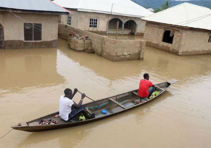 Katastrofë humanitare në Nigeri, 131 viktima nga reshjet e shiut që nuk pushojnë prej 1 muaj