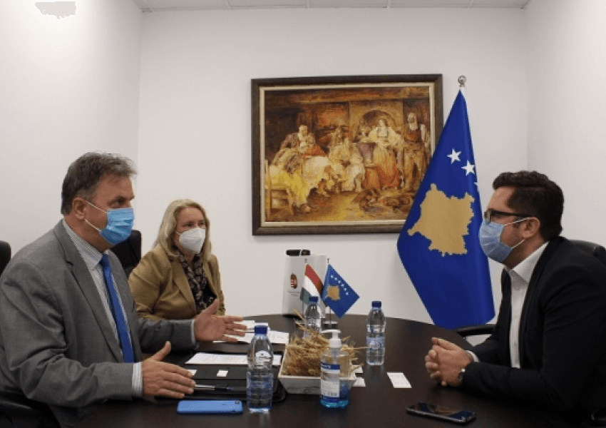 Mustafa njofton Ambasadorin e Hungarisë për investimet që do të bëhen në bujqësi