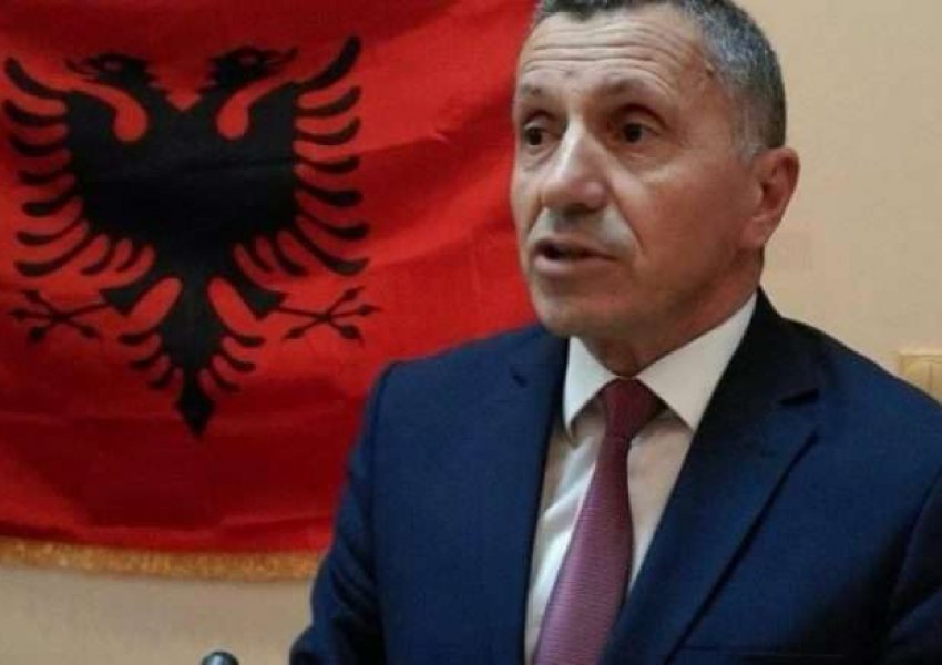 Presidenti Vuçiq vazhdon politikat e ofrimit të pozitave për ta maskuar politikën e tij autoritare