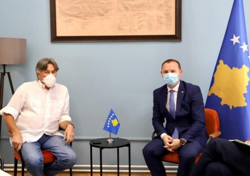 Kosova pranon donacion 1.5 milionë euro për të blerë teste PCR