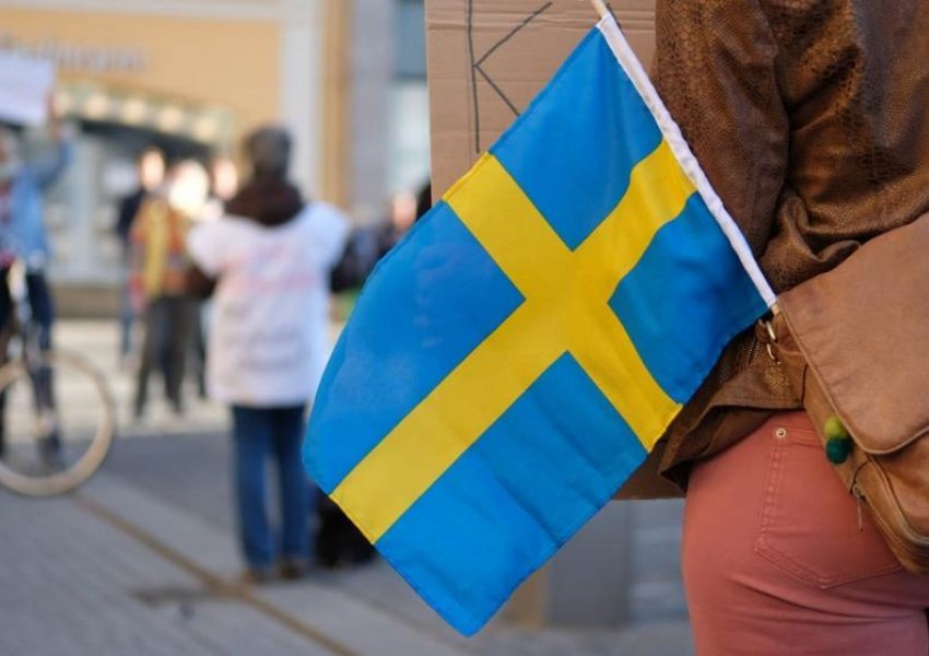Numra pikantë nga Suedia: vetëm 13 të sëmurë në kujdes intensiv