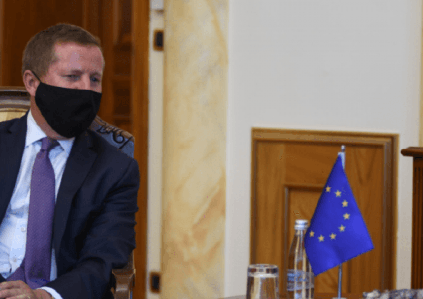 Ambasadori i BE-së me Veselin: PDK e vetëdijshme për rëndësinë e dialogut