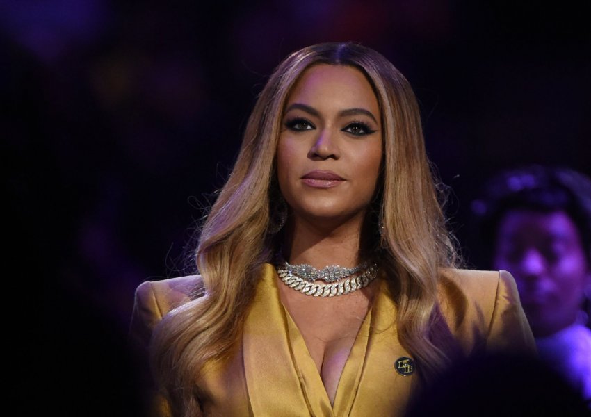 Grabitet për të dytën herë Beyonce/ I vjedhin fustanin e famshëm me…