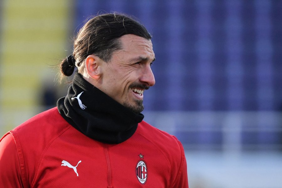 Ibrahimovic një hap larg drejt rinovimit të kontratës me kuqezinjtë, ja çfarë po diskutohet