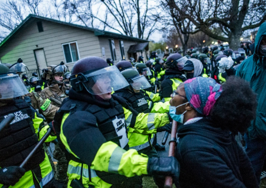 Policia qëllon Daunte Wright/ Shpëthejnë protestat në SH.B.A