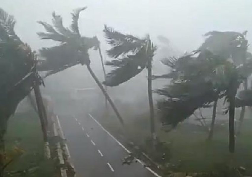 Erë me shpejtësi 170km në orë, cikloni shkakton dëme të mëdha në Australi