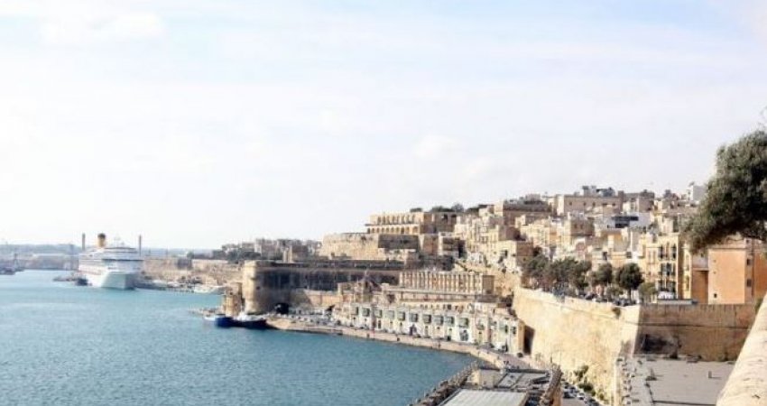 Malta lehtëson kufizimet, përgatit pasaportën e vaksinimit