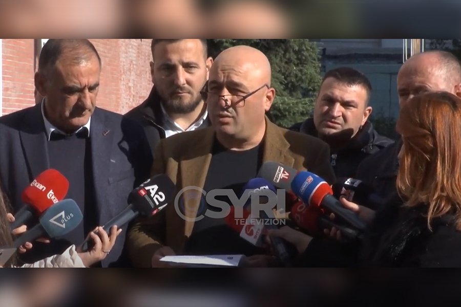 VIDEO+EMRAT/ 85 % e delegatëve të degës së Paskuqanit firmosin për 11 Dhjetorin