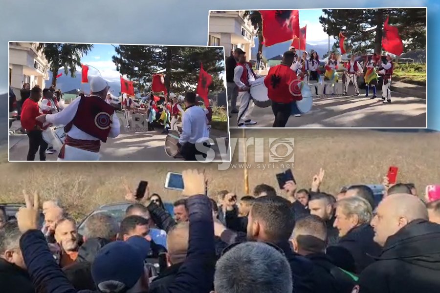 VIDEO LAJM/ 'Foltorja' Tropojë, Sali Berisha pritet në vendlindje me këngë e valle