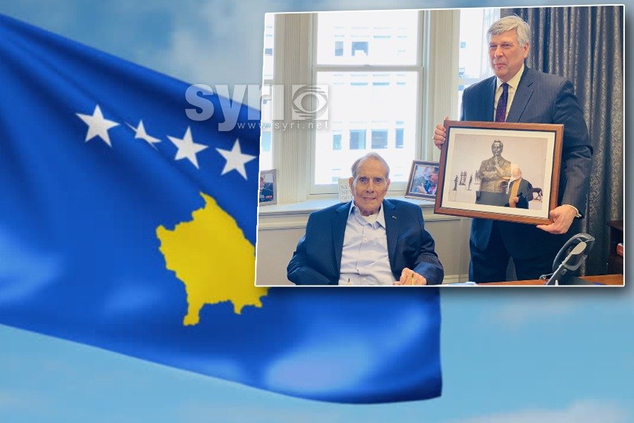 'Zoti e bekoftë Kosovën'/ Postimi i fundit i senatorit amerikan Bob Dole