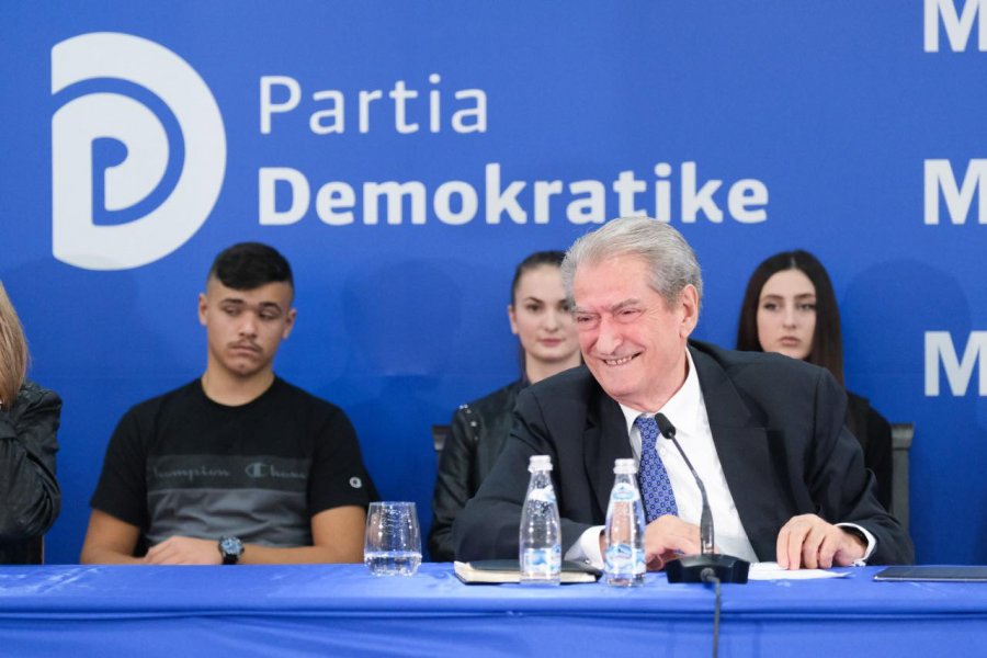 Ish-të përndjekurit politikë, letër z. Berisha, solidarizohen me Kuvendin e 11 Dhjetorit