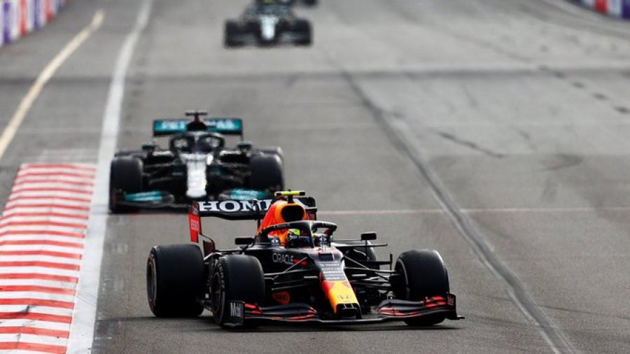 Formula 1/ Verstappen në ‘pole-position’ për garën finale, Hamilton i dyti