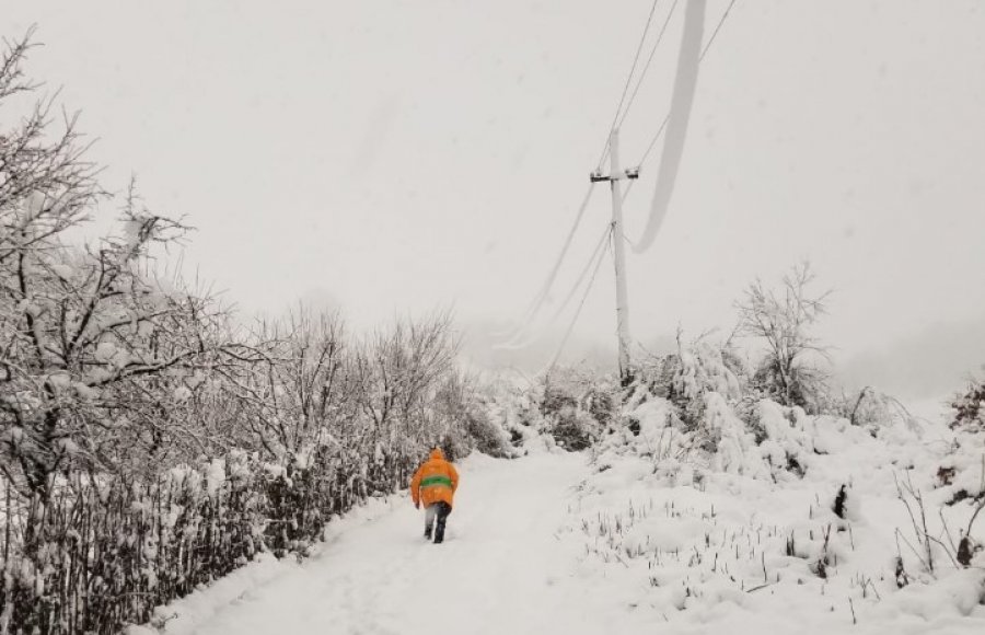 Moti i keq/ Pa energji elektrike disa zona të Dibrës, Bulqizës dhe Matit