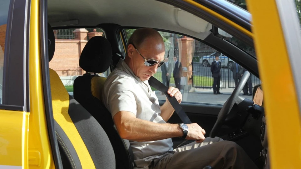 Kur Presidenti rus punonte si shofer taksie në vitet 1990
