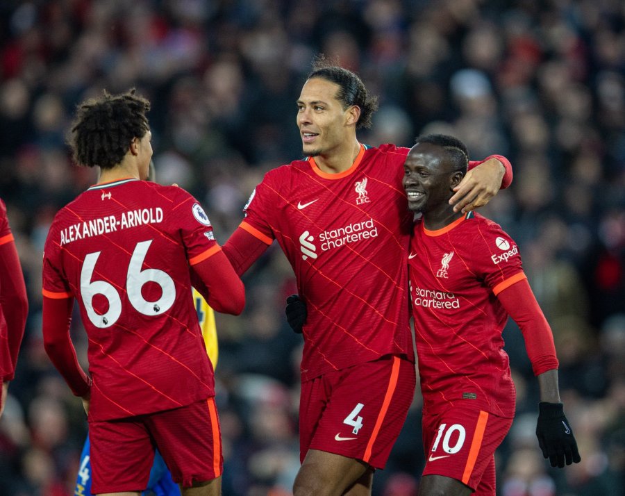 Tre lojtarë të Liverpool pozitiv me Covid-19, humbin sfidën ndaj Newcastle