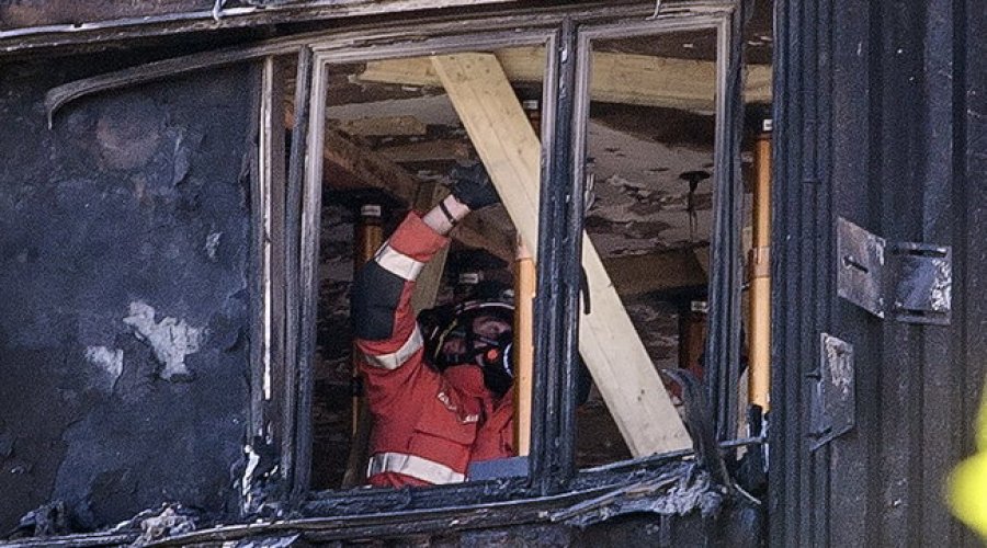 Tragjike/ Zjarri i rënë në një shtëpi në Londër vret 4 fëmijë