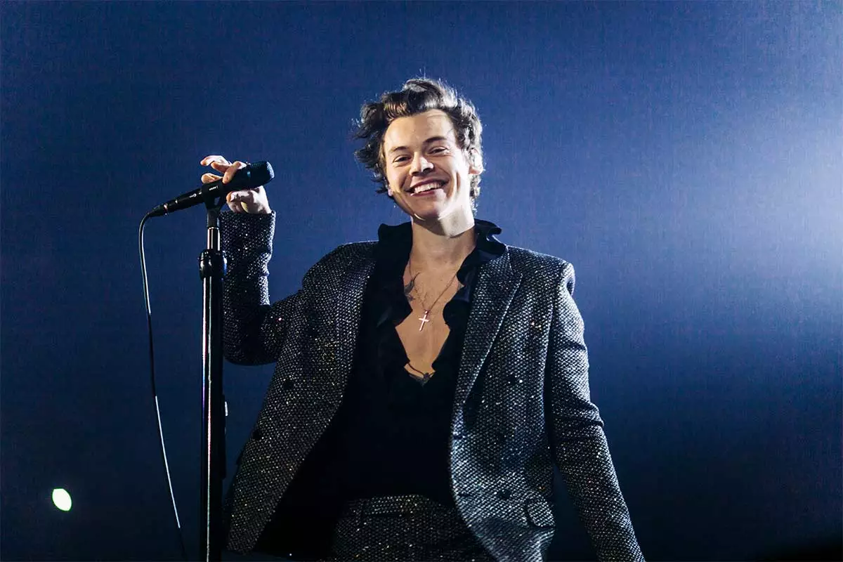 Oferta e çmendur e vitit për Harry Styles/ Plot 1 milion dollarë për të performuar në një koncert privat për Vitin e Ri 