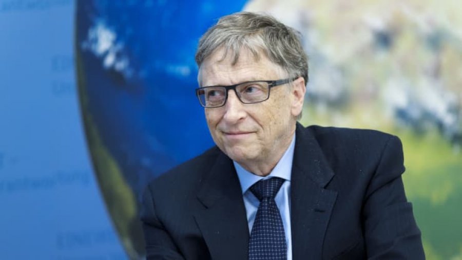 Bill Gates është përgjithësisht optimist për vitin 2022, por miliarderi ka disa shqetësime 