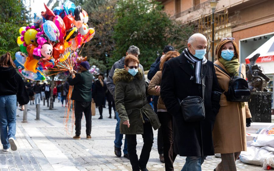 Greqia do t'i fillojë që sot kufizimet e reja, pasi Omicron po egërsohet