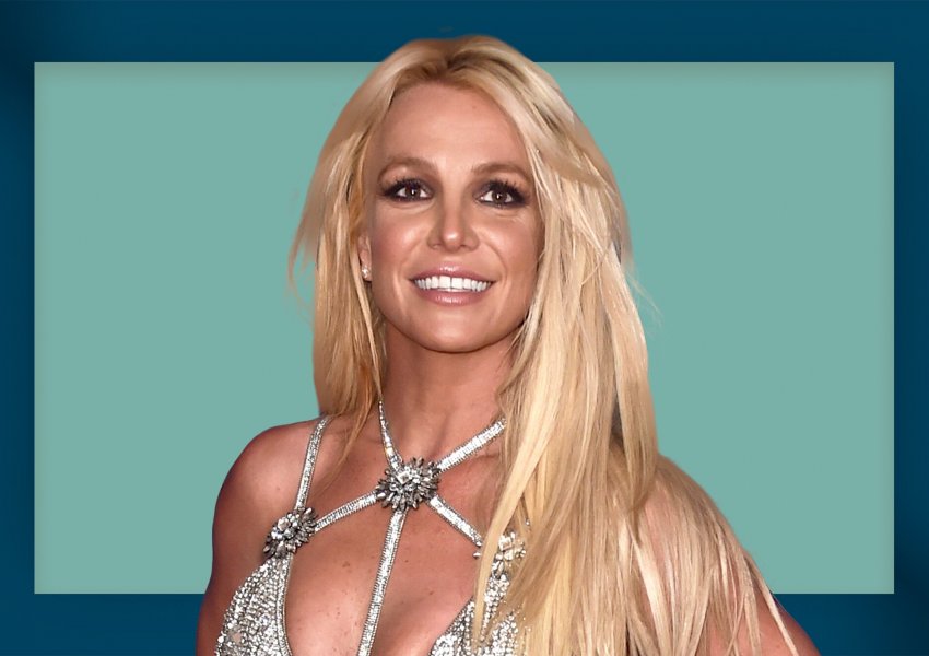 Britney Spears pozon ‘topless’ dhe i lë ndjekësit pa fjalë