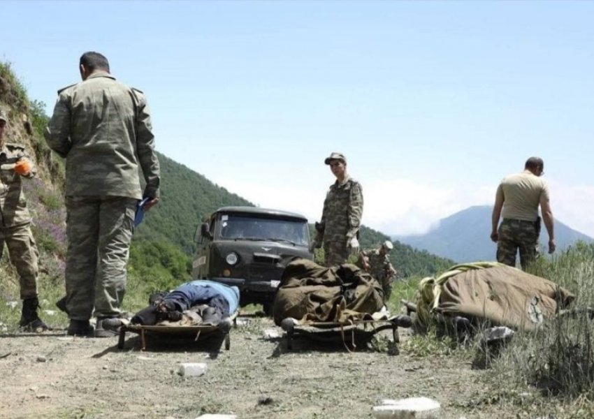 Vriten nga mina dy gazetarë dhe një zyrtar në Azerbajxhan