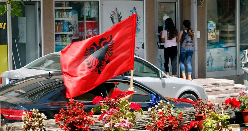 Shqiptarët e Luginës i kërkojnë Kurtit t’i bëjë pjesë të dialogut me Serbinë