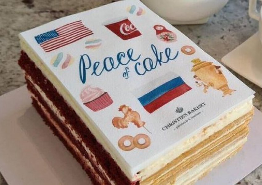 ‘Torta e Paqes’, pastiçierja zvicerane gatuan për takimin Biden-Putin