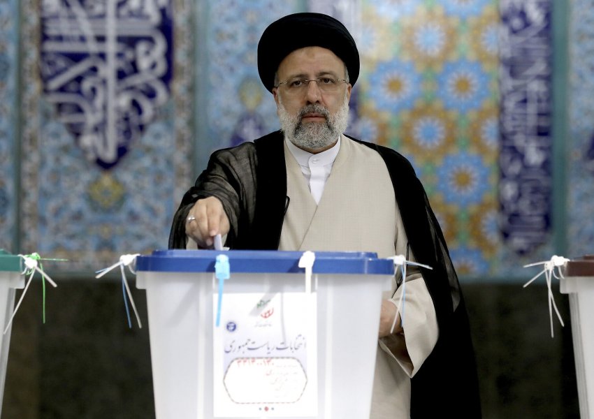 Ebrahim Raisi fiton zgjedhjet presidenciale në Iran, i akuzuari për krime kundër njerëzimit