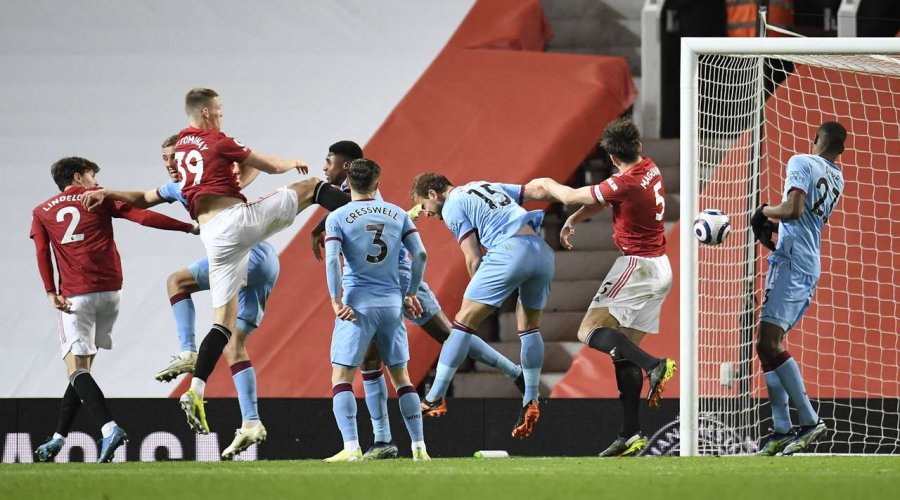 Premierliga/ Një autogol e ngjit Manchester United në vend të dytë