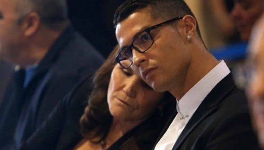 Zi në familjen e Cristiano Ronaldos, futbollisti humb njeriun e afërt