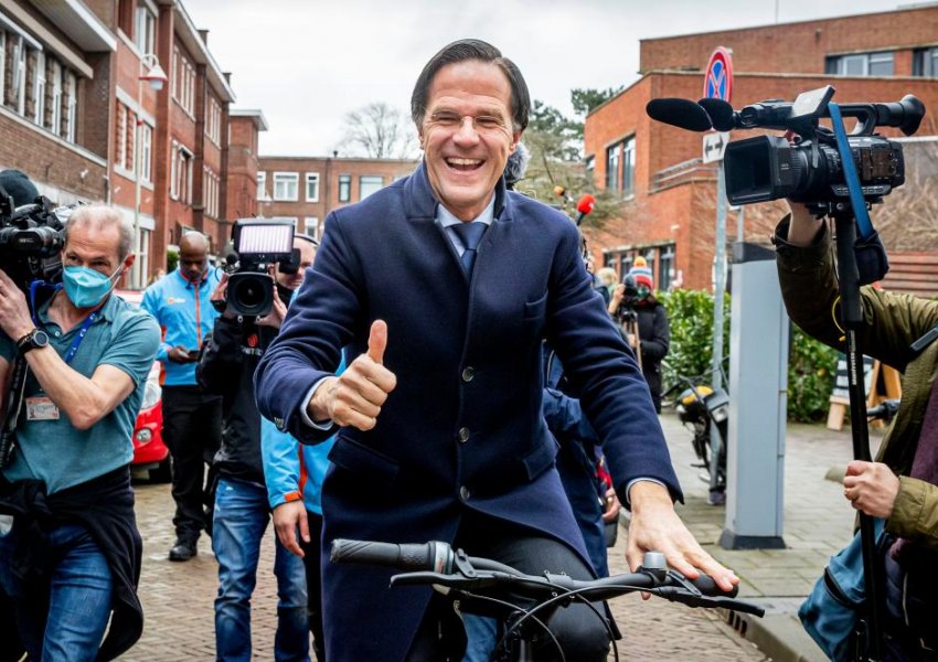 Holandë, Mark Rutte synon mandatin e katërt me fitore 'dërrmuese'