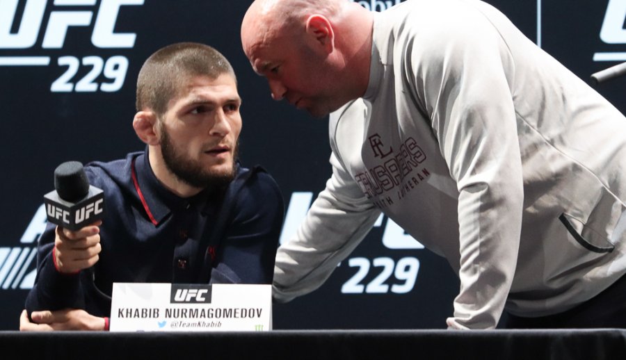 ZYRTARE: Khabib nuk kthehet në ring, është pensionuar