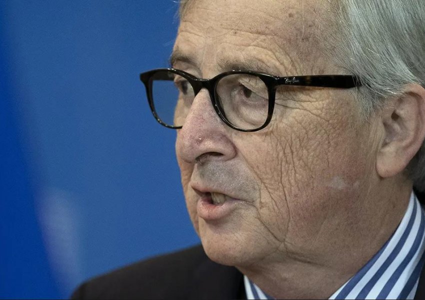 Juncker kritikon BE për Britaninë: Mjaft me këtë luftë budallaqe vaksinash, nuk jemi armiq!