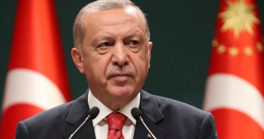 Erdogani e 'mbyll' Turqin për Ramazan, nuk ka tubime për iftar e syfyr