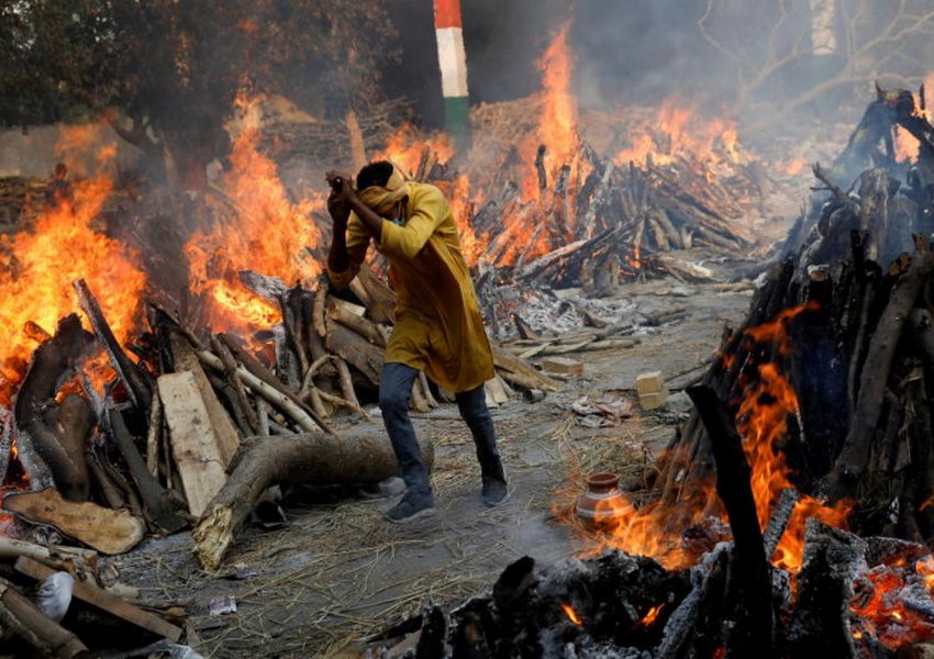 Më shumë se 4,000 indianë vdiqën nga Covid për të dytën ditë radhazi