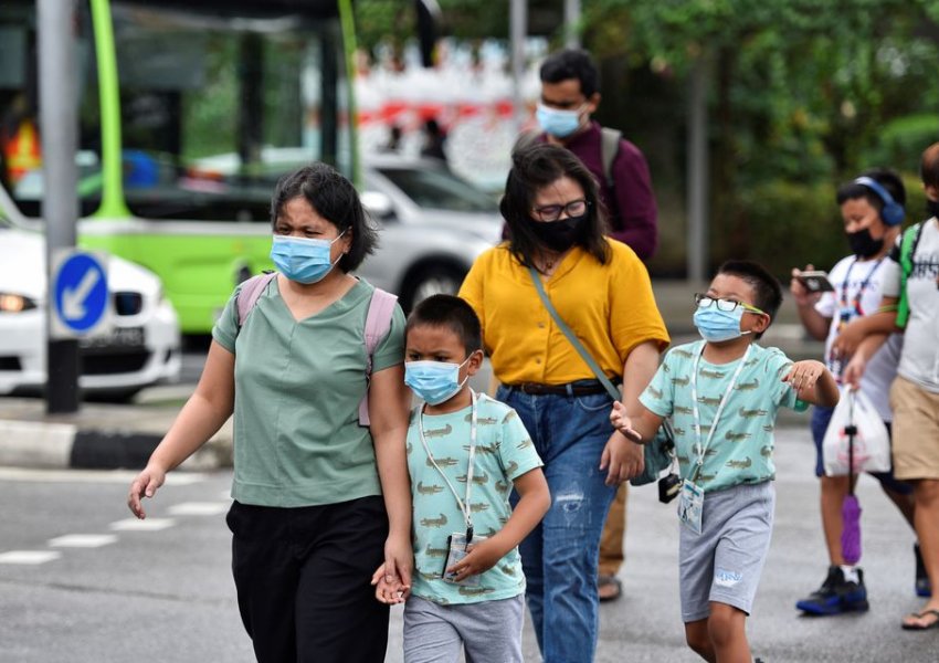 Singapori mbyll shkollat: Vëmendje, fëmijët janë të ndjeshëm ndaj varianteve të virusit 