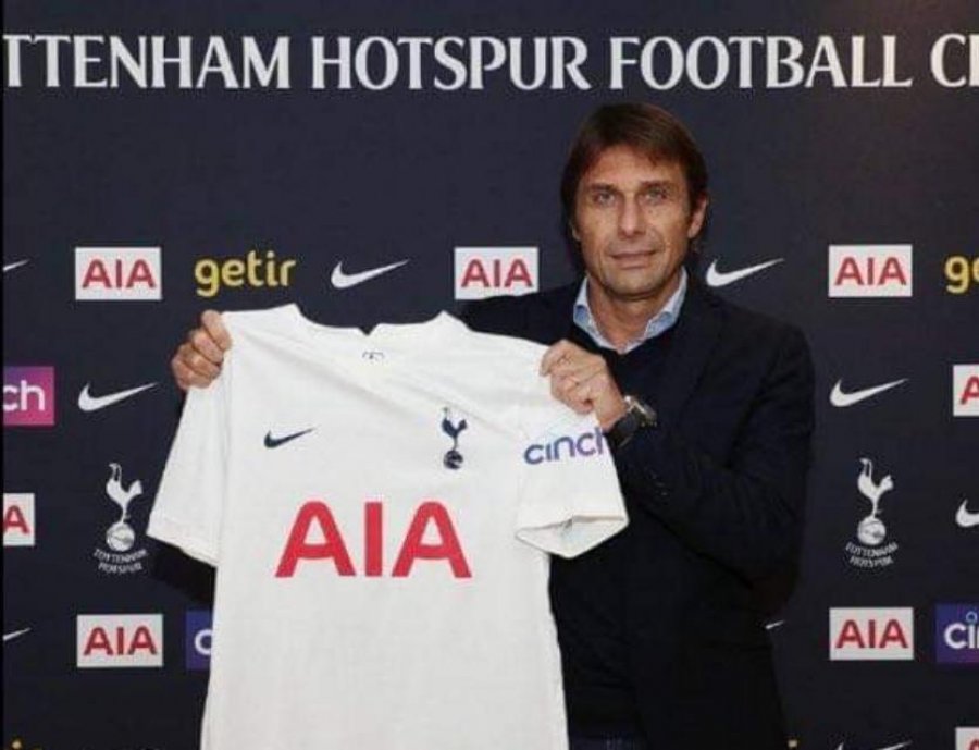 VIDEO/ Tottenham prezanton në mënyrë speciale Antonio Conte