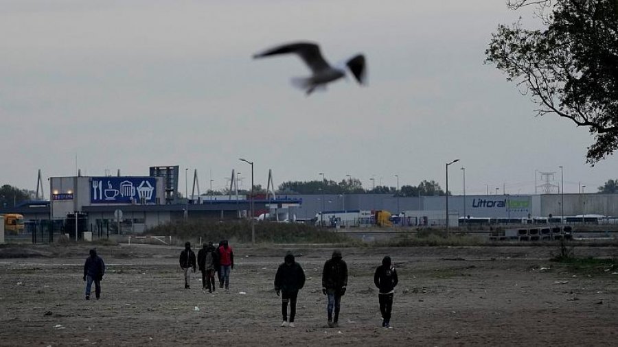 Një emigrant i vdekur dhe tre të plagosur, goditur nga treni në Francë